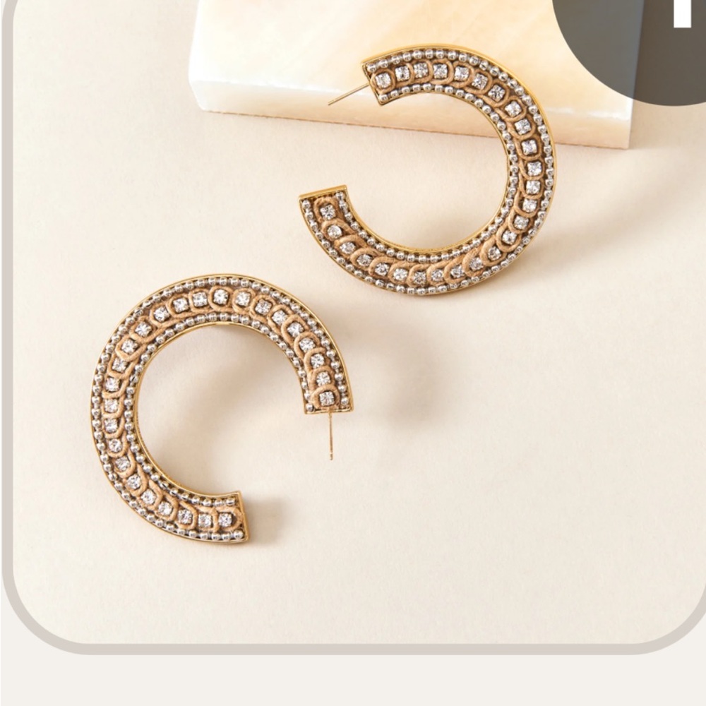 NWOT Mignonne Gavigan Hemp Fiona Hoop Earrings Tan/Gold